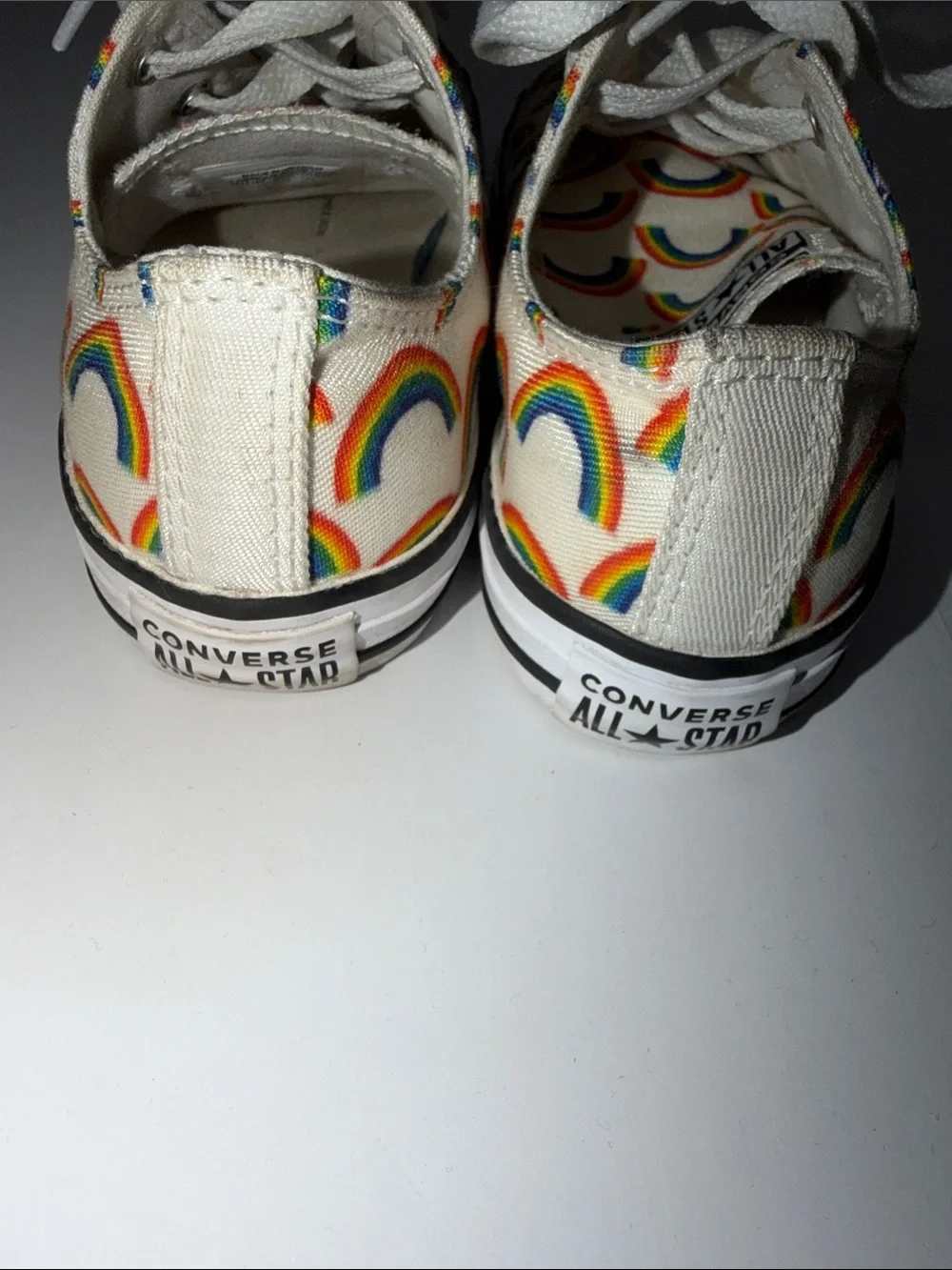 Converse Kids White Canvas Low-Top Sneakers with Rainbow Size 3